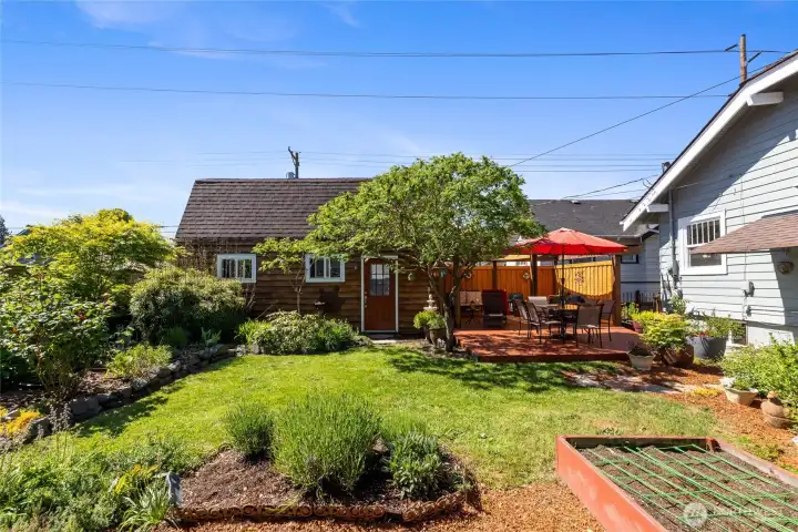 The fully insulated studio is ready to be your guest room, office, or hobby space!