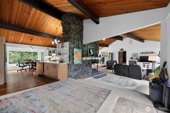 Spacious great room with dramatic vaulted ceiling