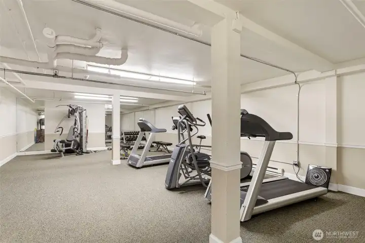 Common area gym on 1st floor. Common area gym on 1st floor.