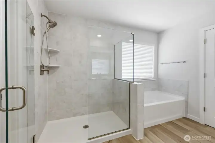 Gorgeous bathroom off from the primary bedroom. Gorgeous bathroom off from the primary bedroom.