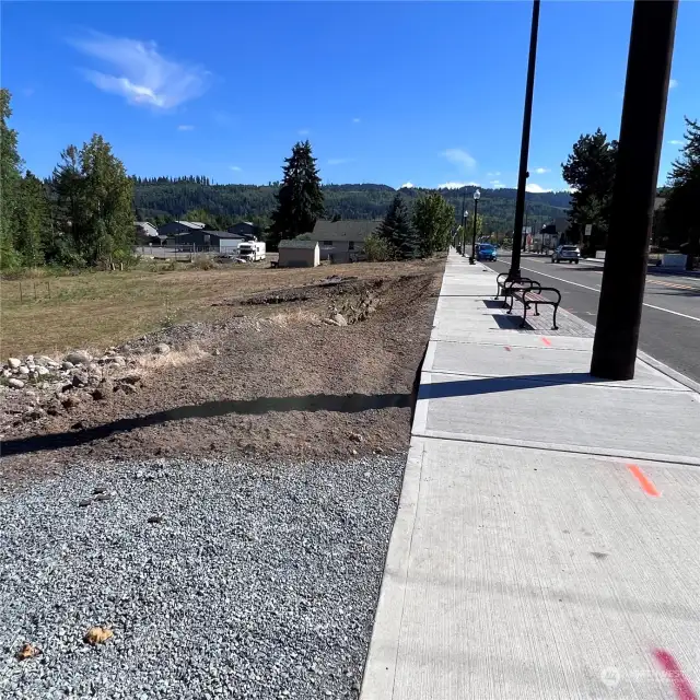 Washington Ave N , New sidewalks, view from north boundary