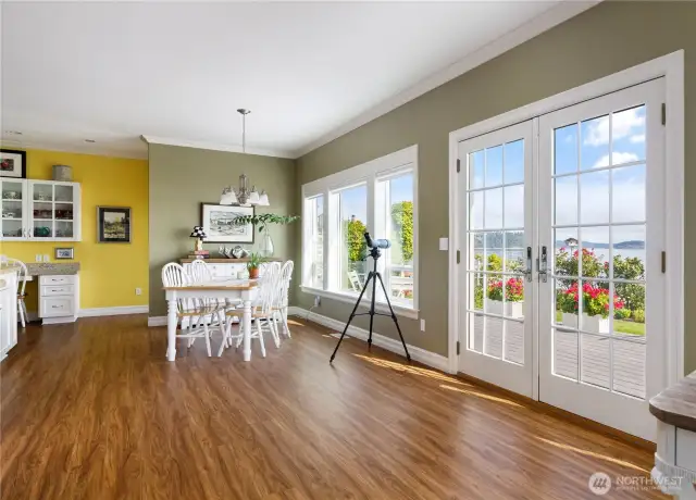Dining room is in between the Kitchen and Living room