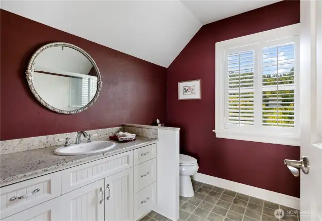 Upstairs full bath