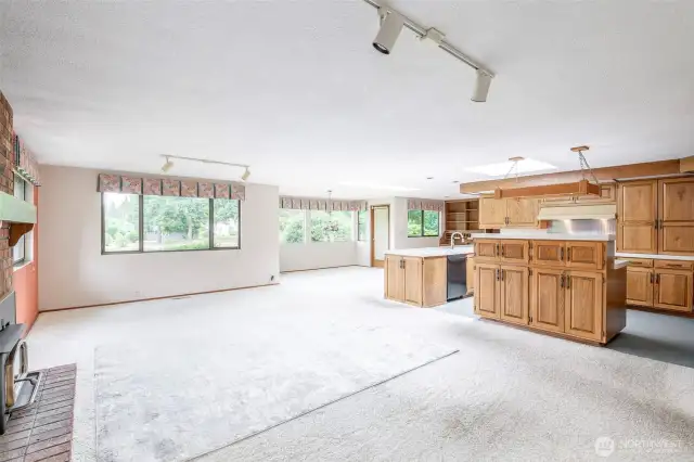 Imagine entertaining here!