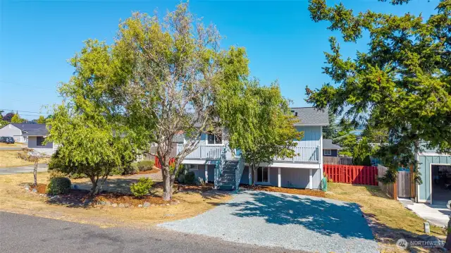 The S side of the home also has a gate to save you steps.