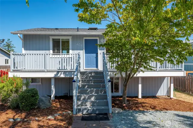 Thank you for visiting 404 NE 4th Street! We hope you'll set up a time to view this home in person!