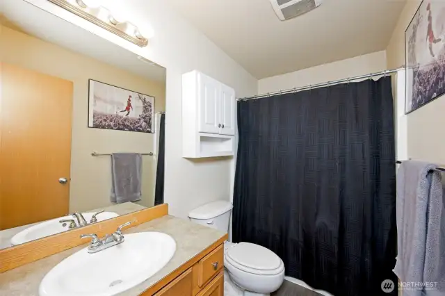 Main bathroom on the upper floor.