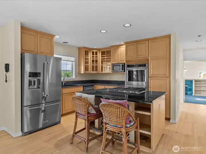Newer appliances and new granite counters