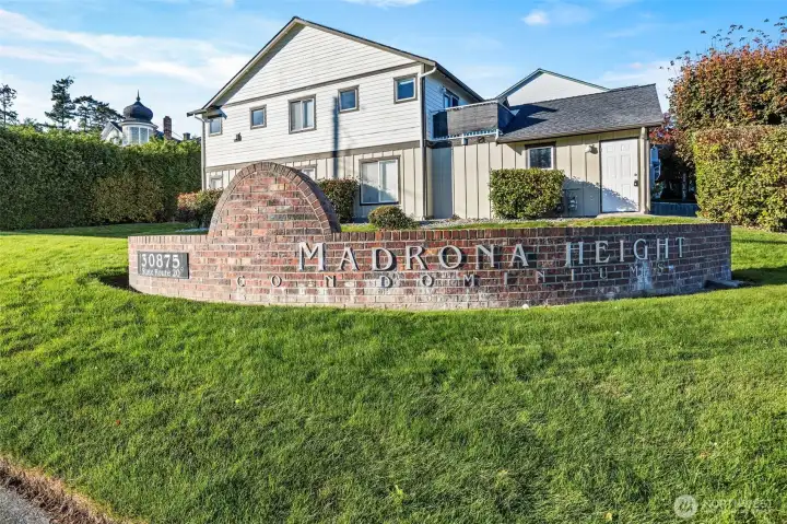 Located in a well-cared-for Oak Harbor community, this townhome offers the connection and comfort so many seek on Whidbey Island. Quiet streets, walkable paths, and a genuine sense of home make coming back here something to look forward to.