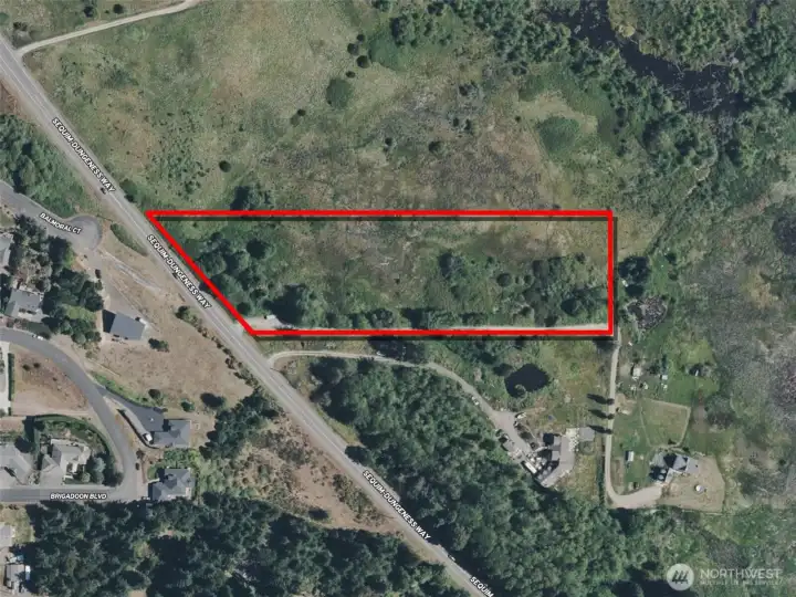 Overhead view with approximate boundaries in red.