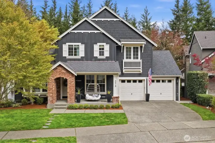 Coveted Snoqualmie Ridge living is yours on sought-after Azalea Way in this meticulously cared-for gem!