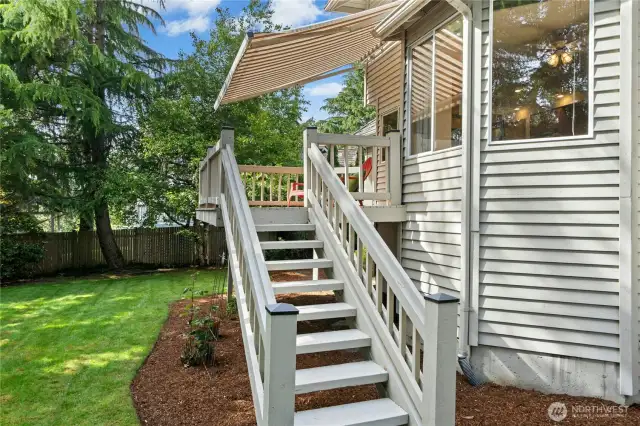 Handy steps to the Level back yard