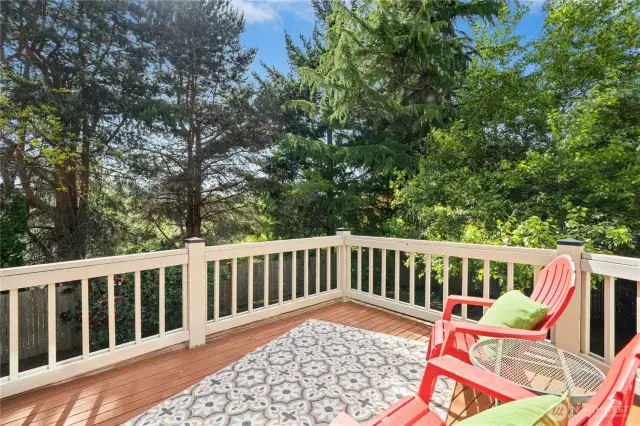 Quiet and Peaceful deck is elevated located at kitchen