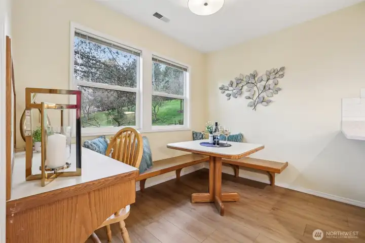 Kitchen dinette - nook