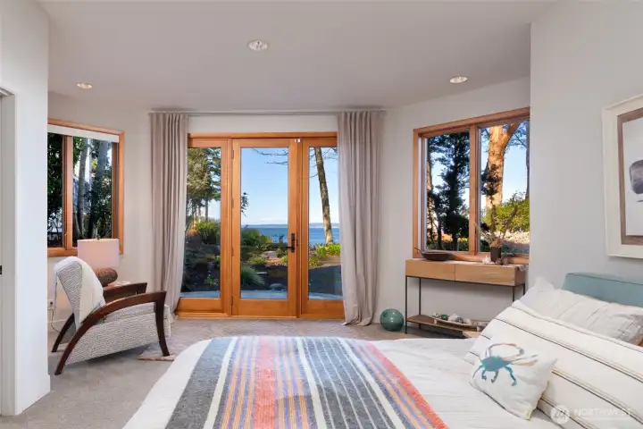 Bedroom sitting area with panoramic ocean views