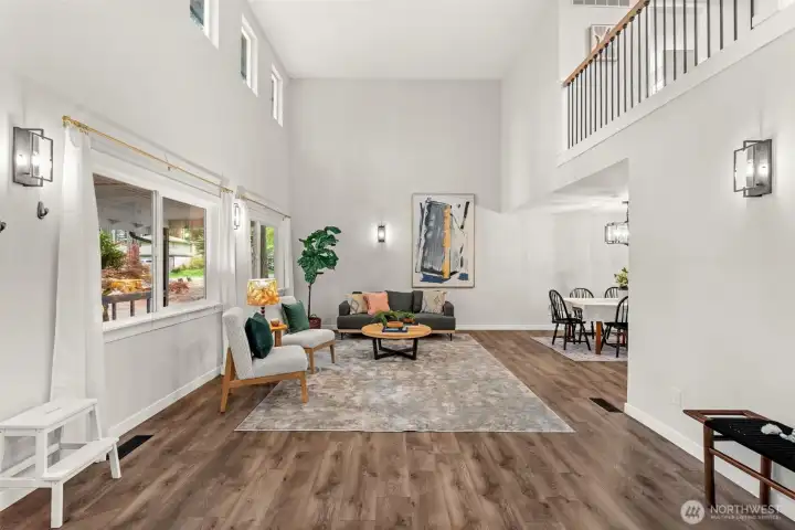 Oversized livingroom with 20' ceilings