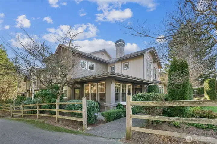 Welcome home! Welcome home!