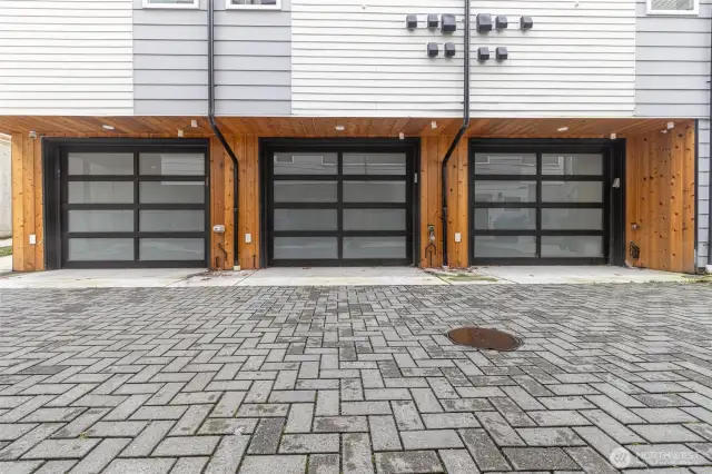 Attached garage!