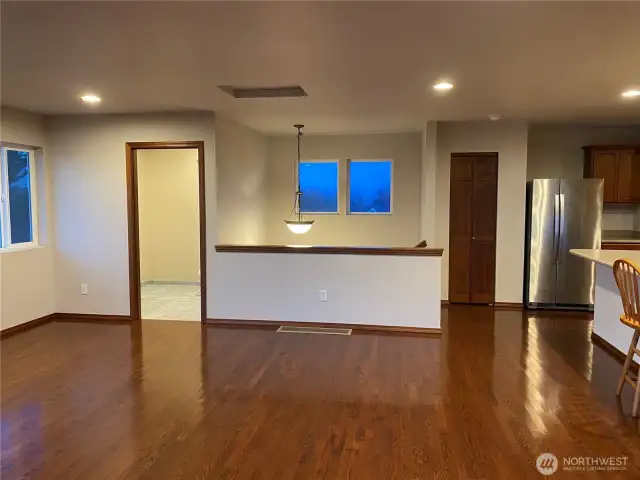 1/2 bath on the left