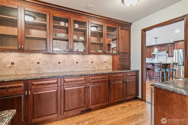 Oversized Butler's Pantry