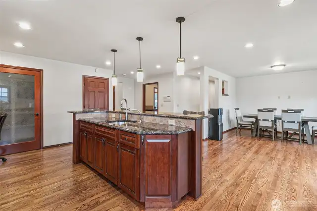 Spacious Island Kitchen