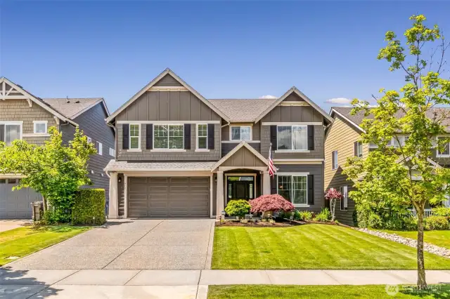 4 bed 3.5 baths 3449 square feet