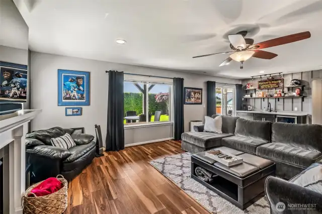 Walk out Basement to backyard