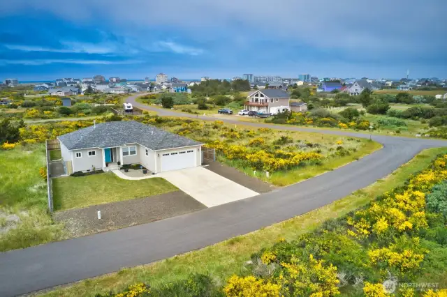 Nice neighborhood close to Jetty and Beach