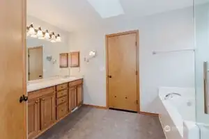 Primary bath