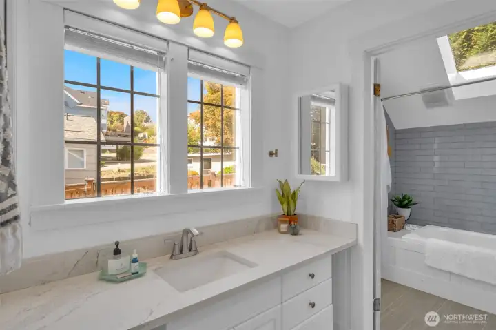 Fully updated bathroom