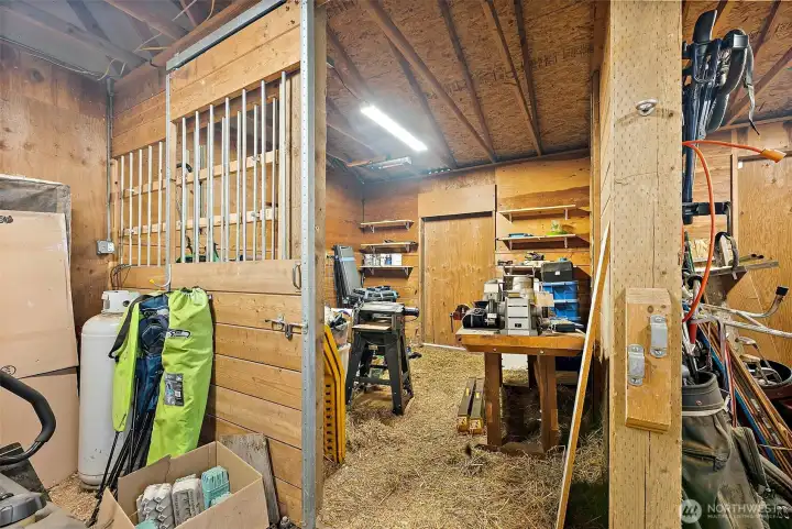 Nice size box stalls