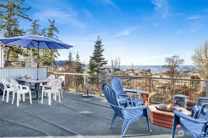 view of the whole bay