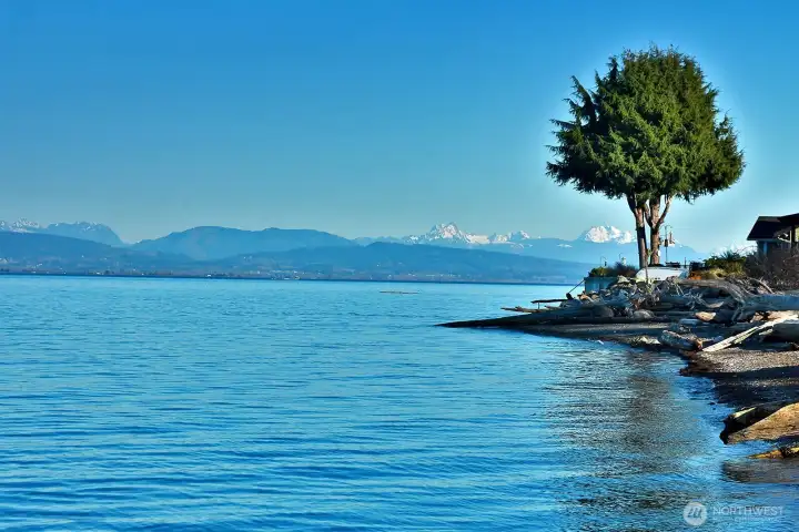 A rare and treasured connection to the water’s edge.