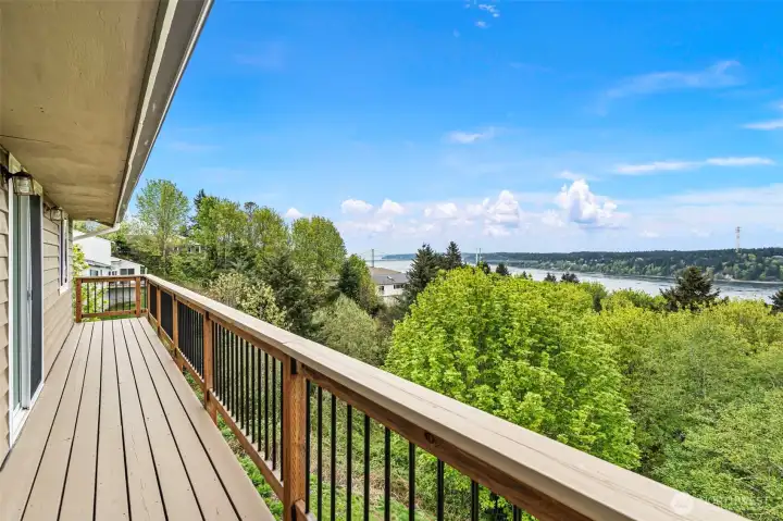 Upper Level Viewing Deck