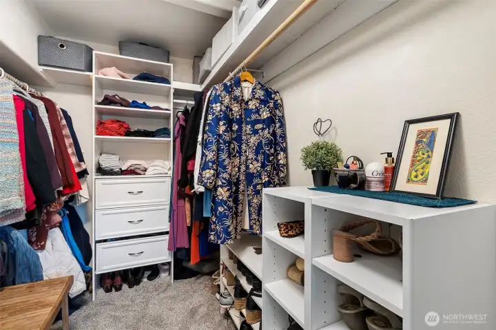 Walk-in Closet