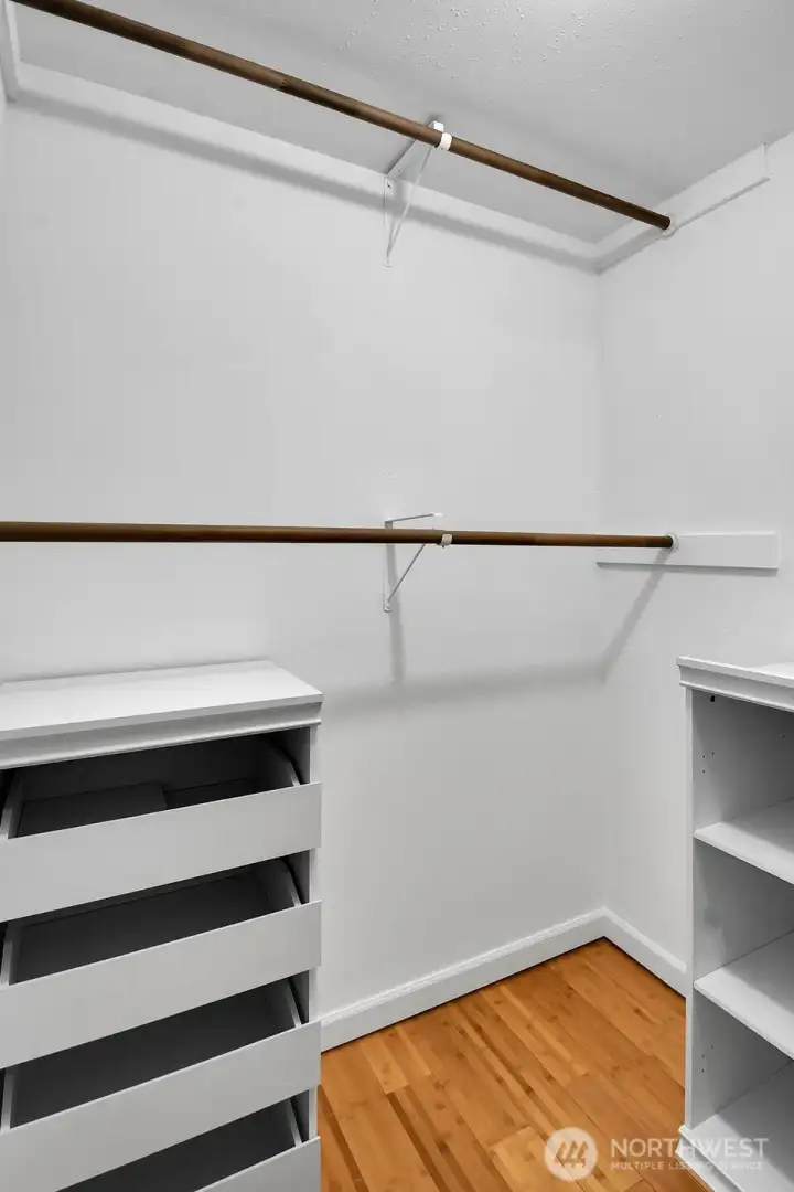 Walk-in Primary Bedroom closet