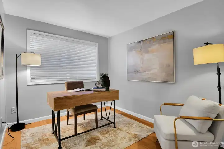 One of 4 quiet Bedrooms, ideal office/nursery