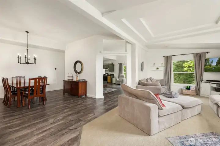 Formal or relaxed, the living and dining rooms allow for versatility.