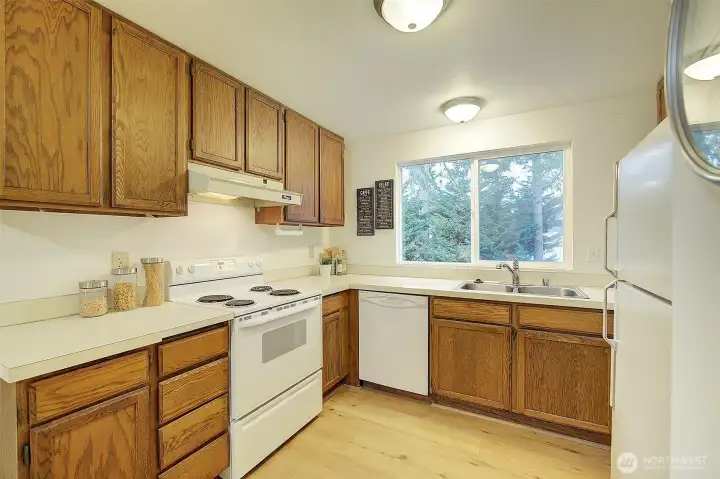 Kitchen has storage galore!