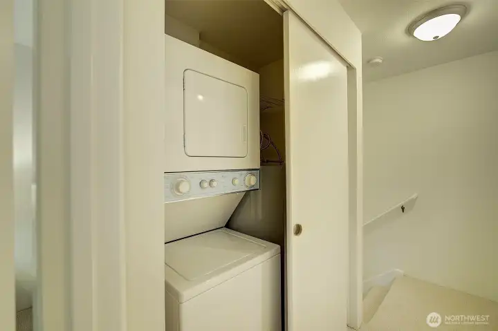 Washer/dryer in unit!