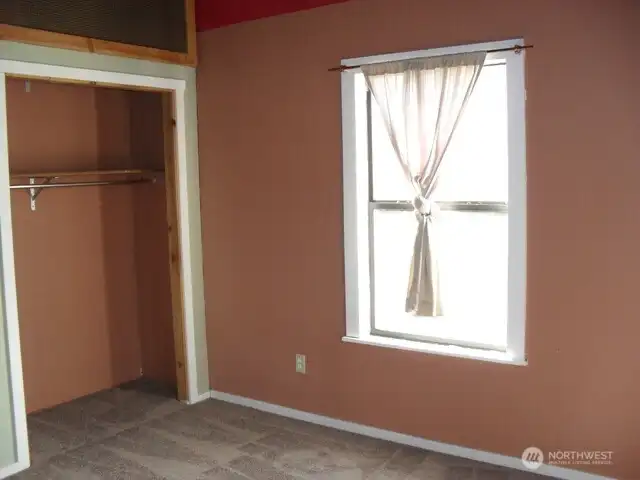 Upper Bedroom