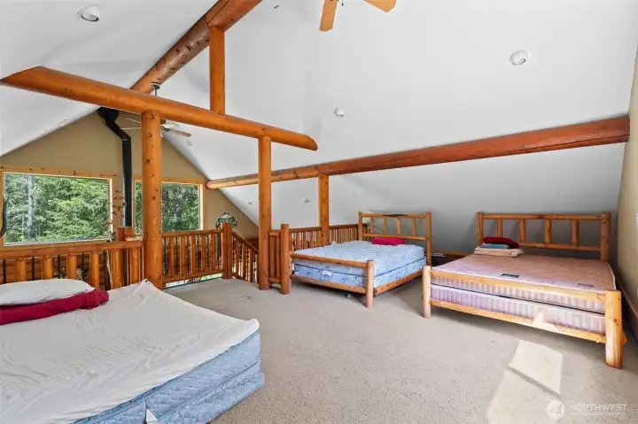 Plenty of space up in the loft to sleep