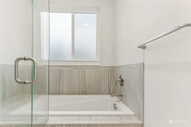 Primary bathtub