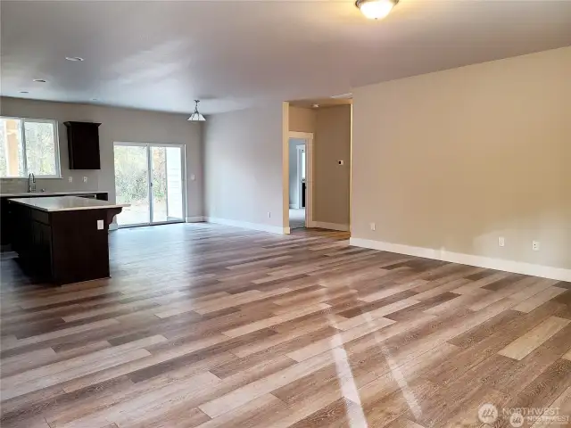 Photo of same floor plan, different build. Features may vary.