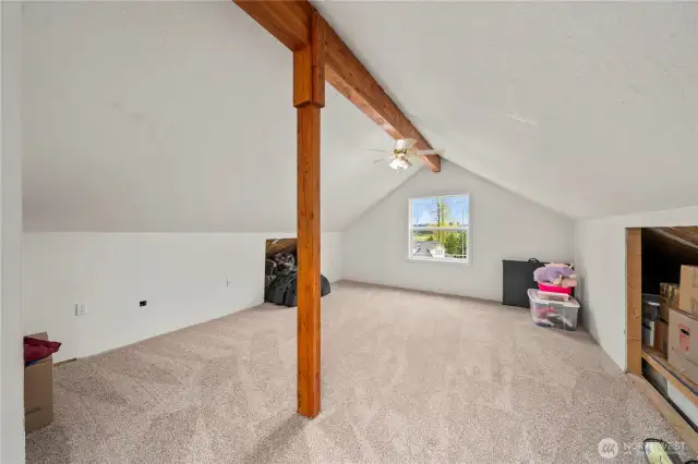 Upper Level 2 - 1,100 sq ft unfinished bonus area
