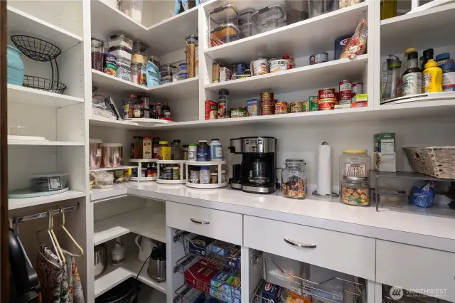 Walk in pantry with custom NW Closets - all the organization ready for your kitchen