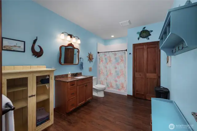 Extra large mud room and bathroom, walk in shower.