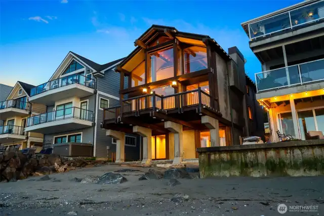 Home was designed by renowned architect Ralph Anderson and named one of the 10 greatest homes in Seattle history by Seattle Met magazine