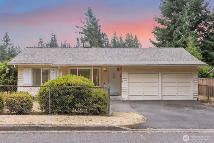Welcome home to Maplewood Heights in Renton. Featuring three bedrooms and one bath, this home sits on a generous 9,720 square foot lot in a sought-after neighborhood.