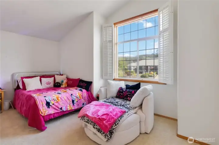 2nd Bedroom